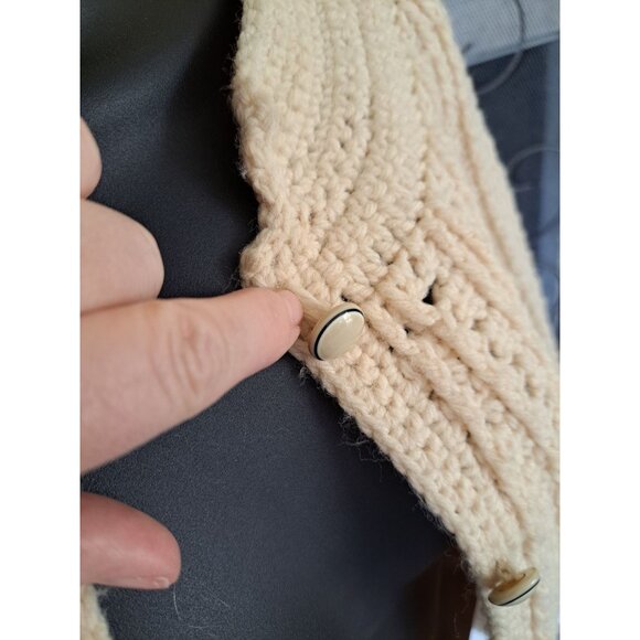 Handmade Cream Crochet Cape With Button Closure Beautiful Cottagecore RARE OS - Picture 6 of 6